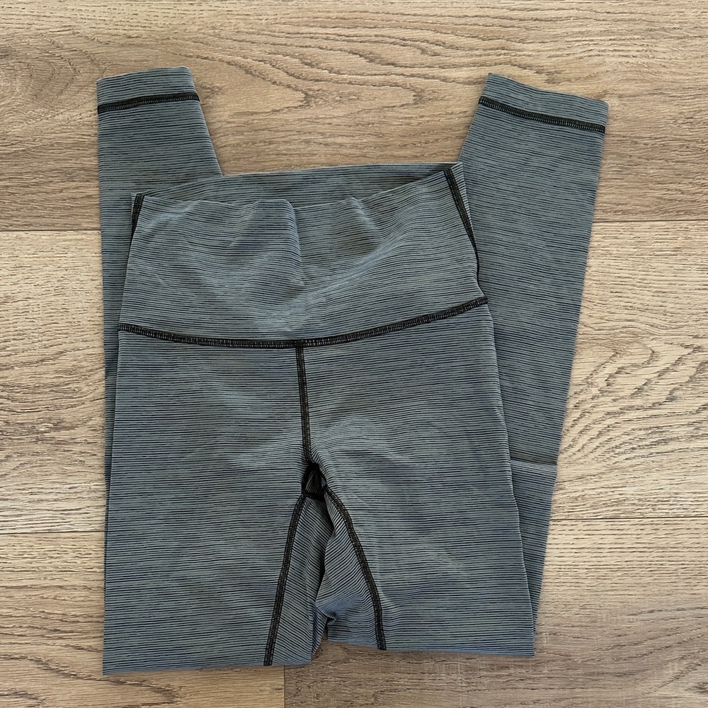 Lululemon wunder under high rise sz 4